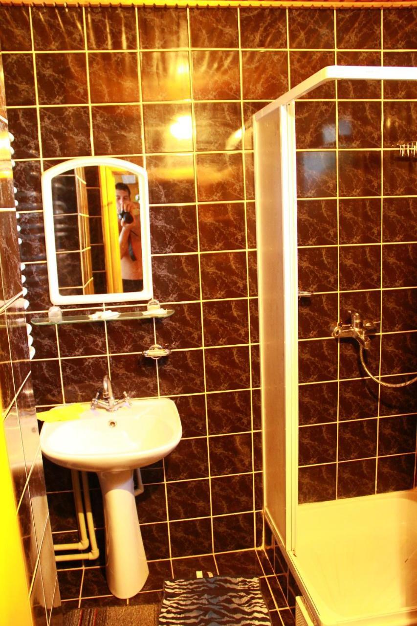 У Андрія Otel Yaremche Dış mekan fotoğraf