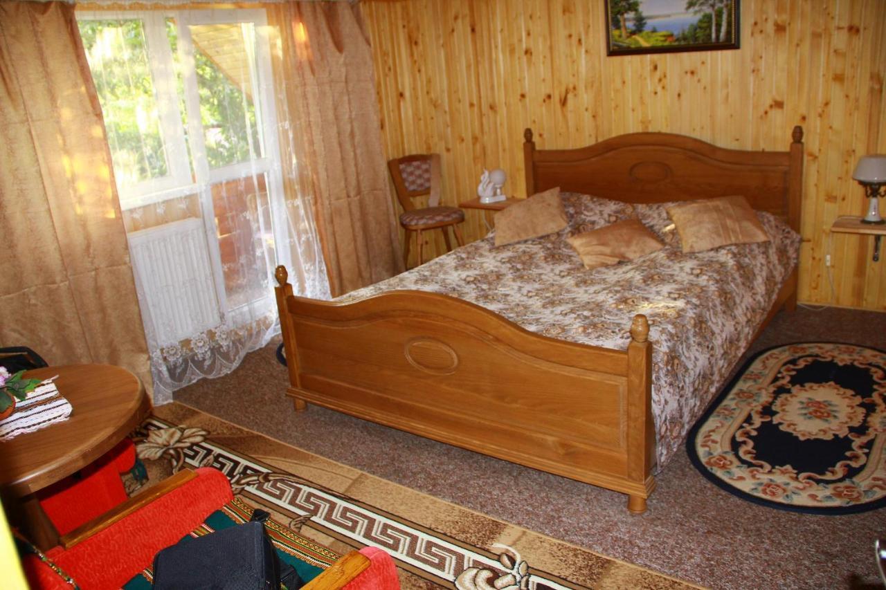 У Андрія Otel Yaremche Dış mekan fotoğraf